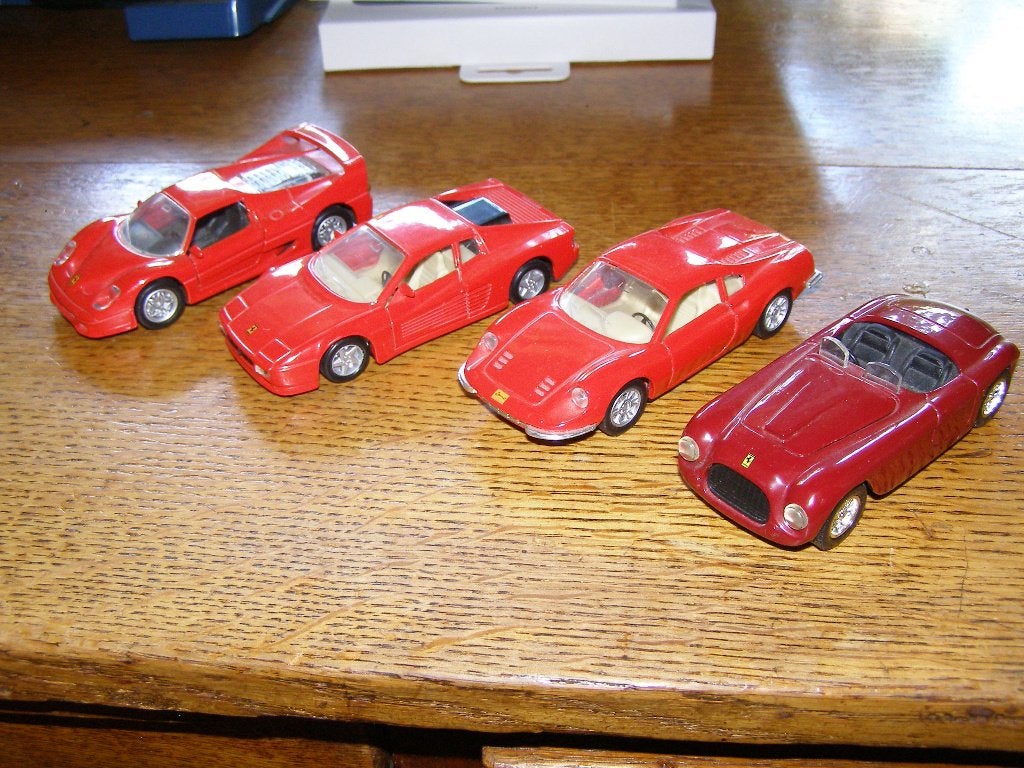 Verschillende Ferrari s, Ophalen of Verzenden, Zo goed als nieuw, Auto