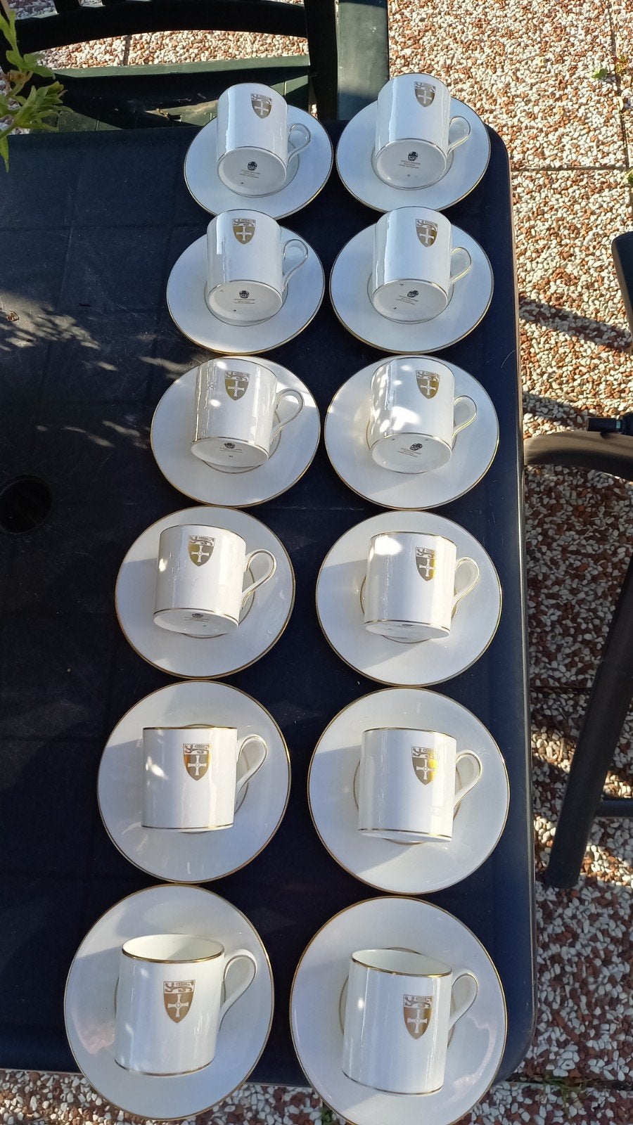 Wedgwood 12 espresso kop+schotel wapenschild opdruk uniek., Ophalen of Verzenden, Zo goed als nieuw, Porselein, Kop en/of schotel