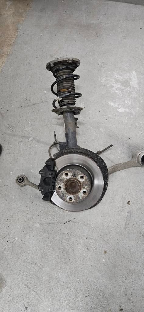 Bmw 1 serie f20 veerpoot compleet met fusee en draagarmen, Ophalen of Verzenden, BMW