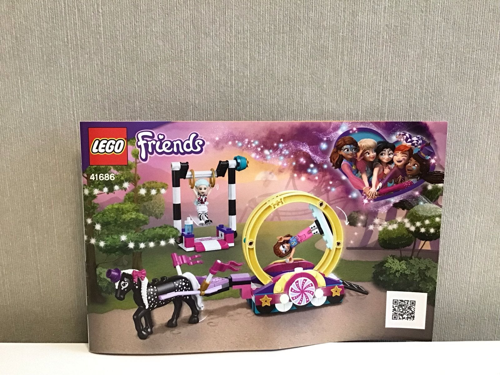 Lego Friends 41686 Magische Acrobatiek Show, Kinderen en Baby's, Lego, Friends, Ophalen of Verzenden, Zo goed als nieuw