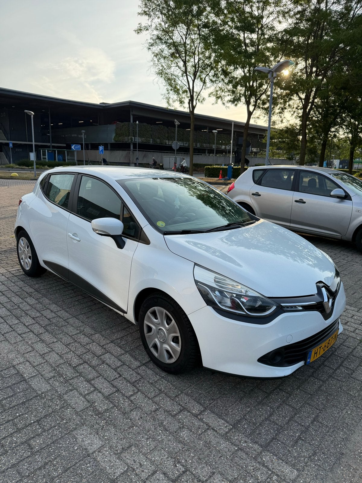 Renault Clio Energy dCi 90pk Eco2 S&S 2015 Wit, Voorwielaandrijving, 96 €/maand, Wit, Origineel Nederlands