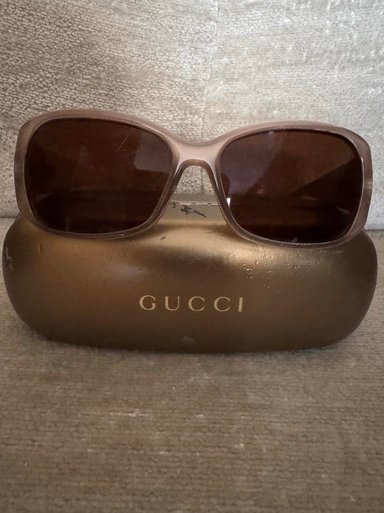 Orginele GUCCI zonnebril met etui (glazen met sterkte ), Overige merken, Gebruikt, Zonnebril, Bruin