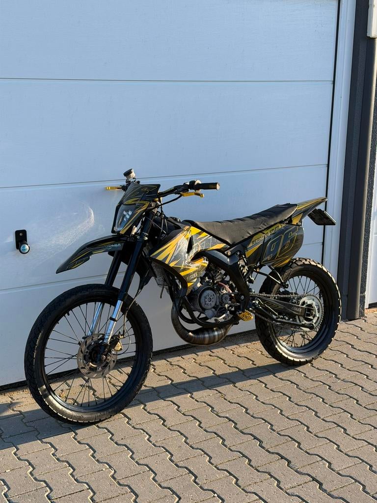 YAMAHA DT50R, Fietsen en Brommers, Brommers | Crossbrommers, Ophalen of Verzenden, Zo goed als nieuw, Yamaha