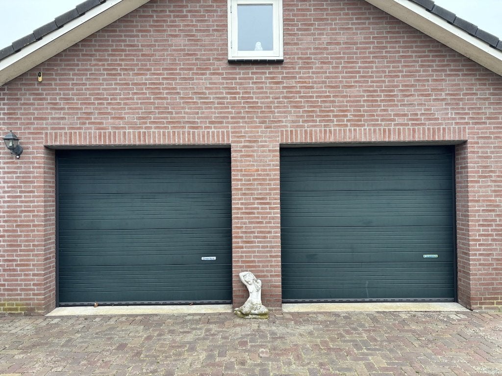 garagedeur, roldeur 2 stuks 250x225, Ophalen, Kunststof, Garagedeur, Zo goed als nieuw