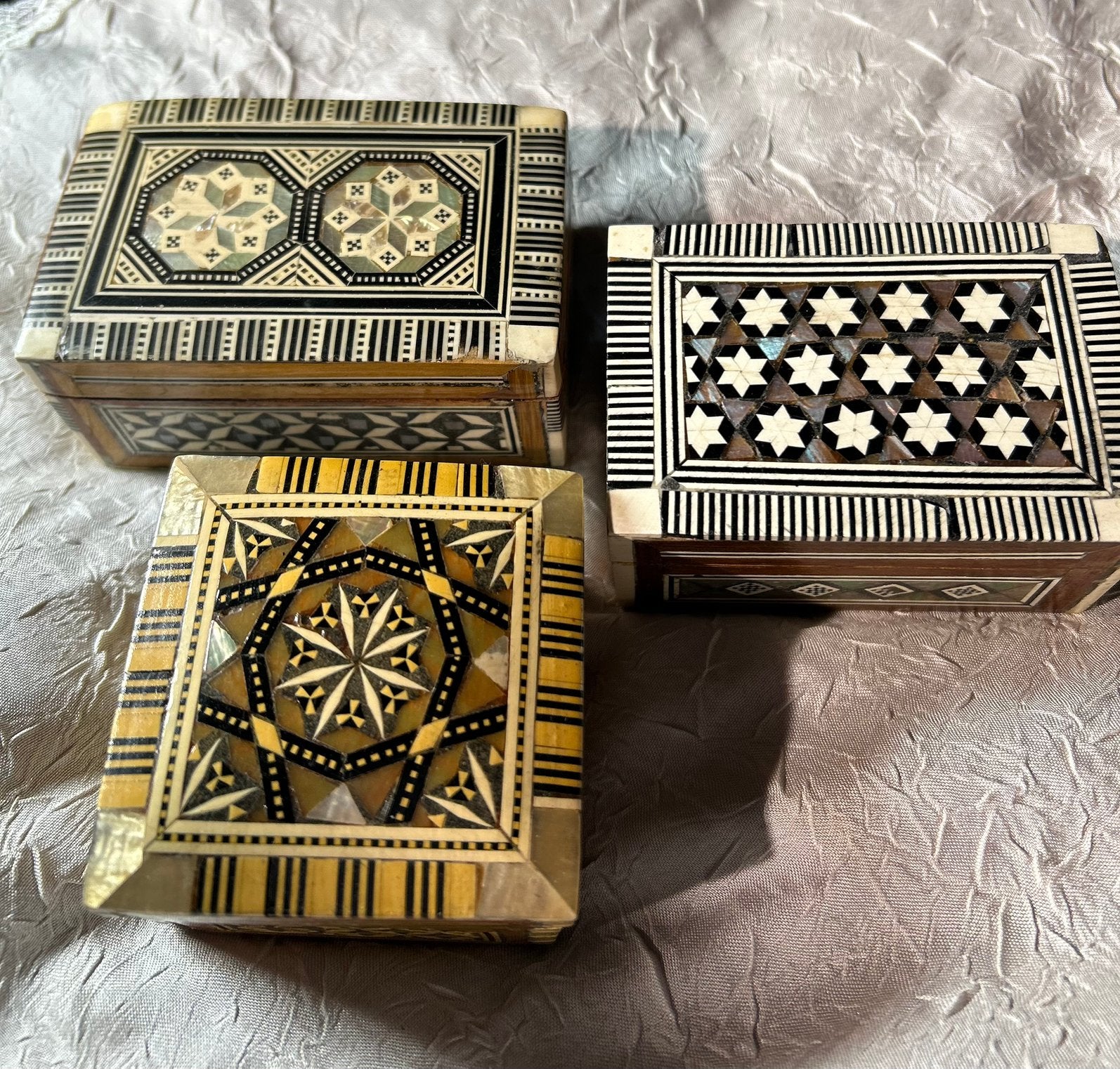 3 x vintage handwerk kistjes parelmoer hout inleg pr.p.st., Minder dan 50 cm, Gebruikt, Ophalen of Verzenden, X