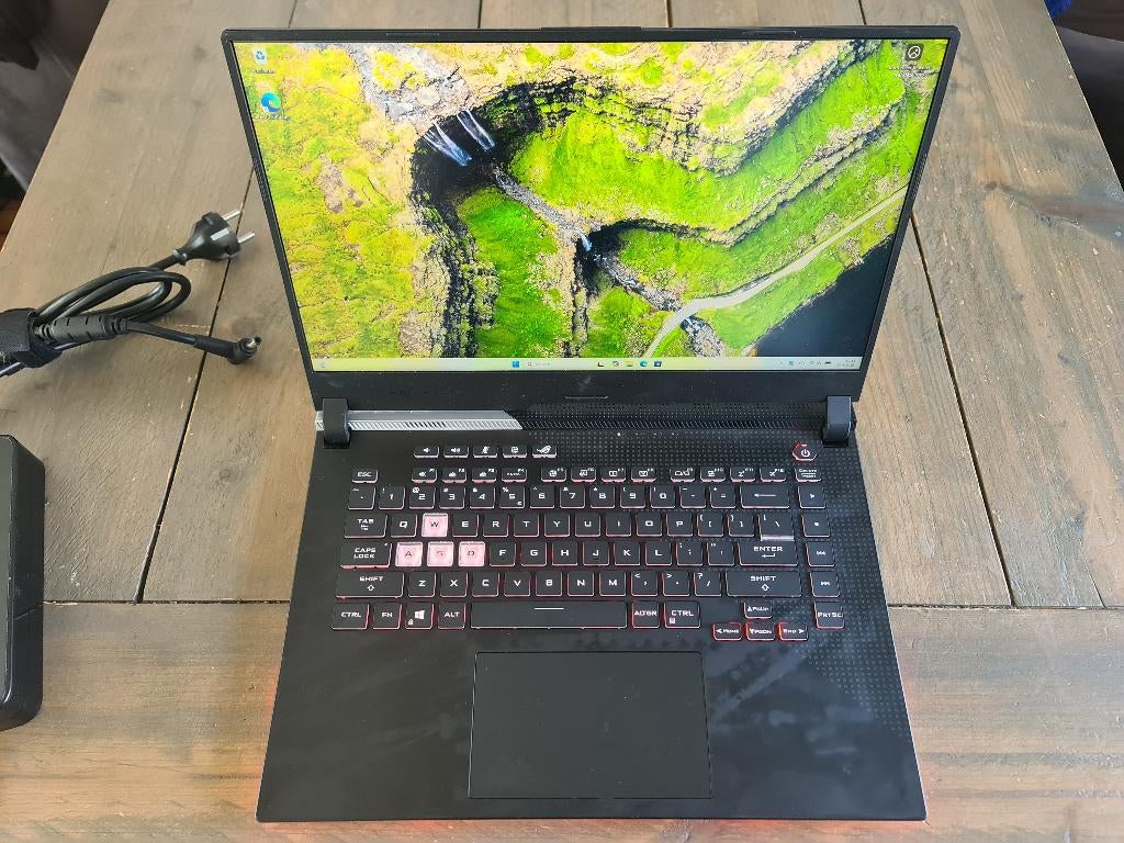 Asus ROG Strix G513QY, Ryzen 7 5800H, 12GB RX 6800M, Ophalen, Gebruikt, Met videokaart, Asus