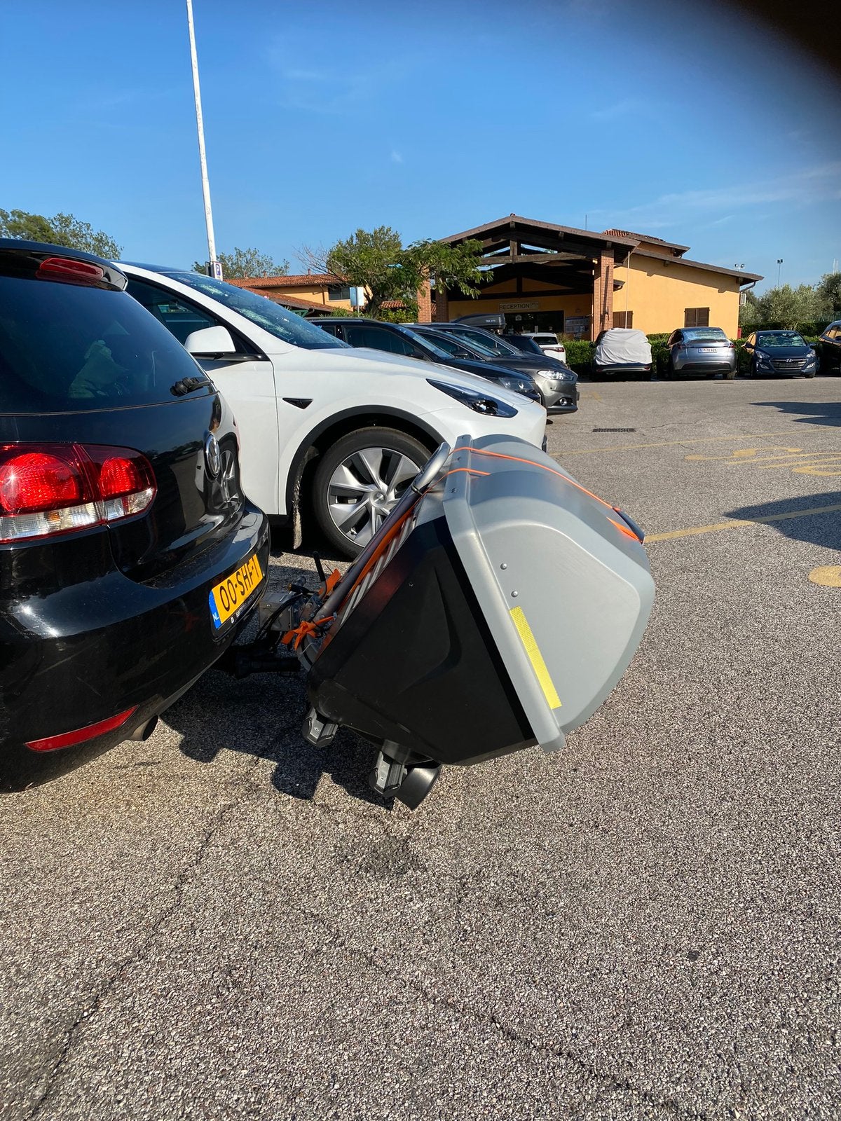Te huur! Bagagekoffer voor op trekhaak, Auto diversen, Ophalen, Zo goed als nieuw