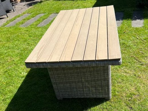 Mooie Famous Funiture tuintafel, Ophalen, Gebruikt, Rechthoekig, Wicker