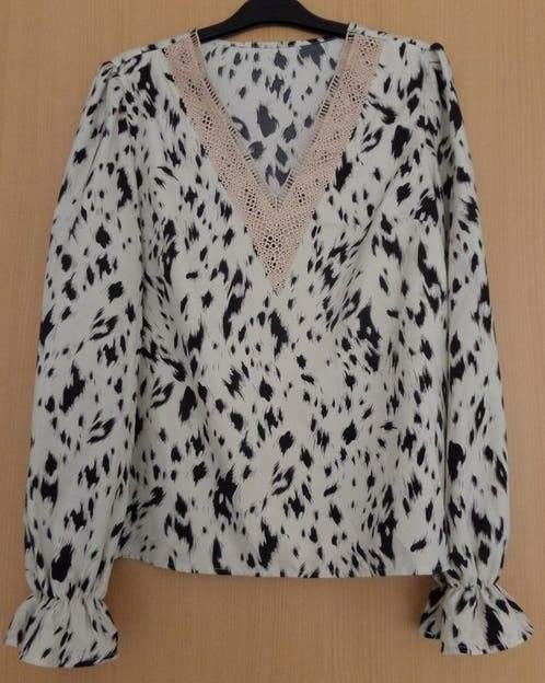 Blouson met leuke afwerkingen maat L, Ophalen of Verzenden, Zo goed als nieuw, Maat 42/44 (L), Overige kleuren