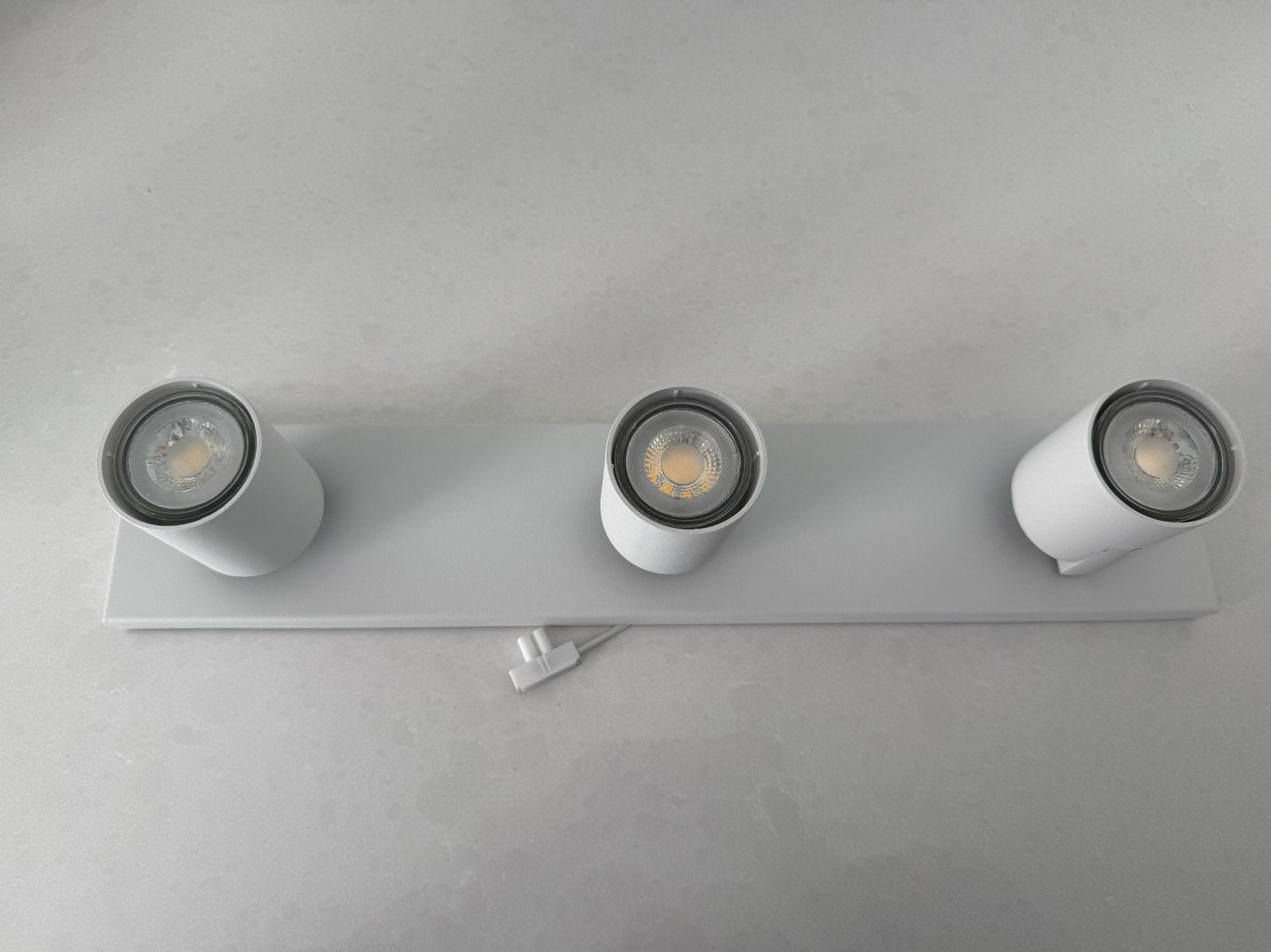 Philips Runner Opbouwspot (wit) met 3 GU10 Spots, Halogeen, Verstelbaar, Verzenden, GU10