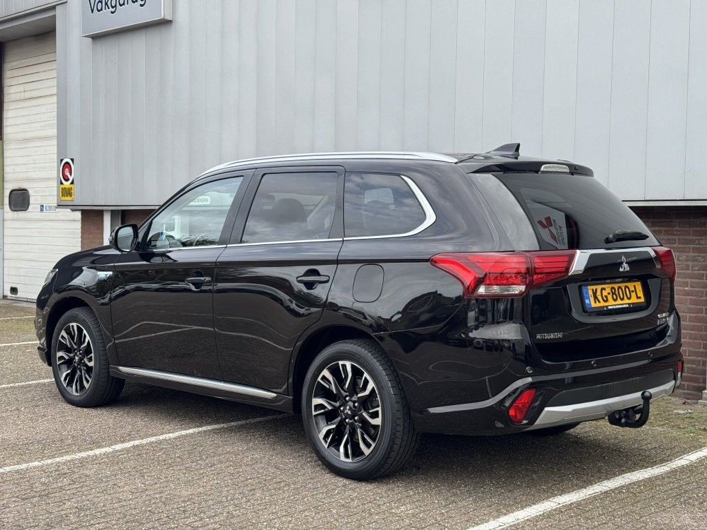 Mitsubishi Outlander Automaat | Trekhaak | 2.0 PHEV Instyle+, Auto's, 1998 cc, Euro 6, 4 cilinders, Zwart
