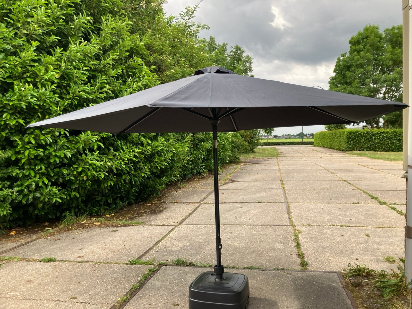 Parasol met voet, Ophalen, Zo goed als nieuw, Minder dan 1 meter, Parasolvoet