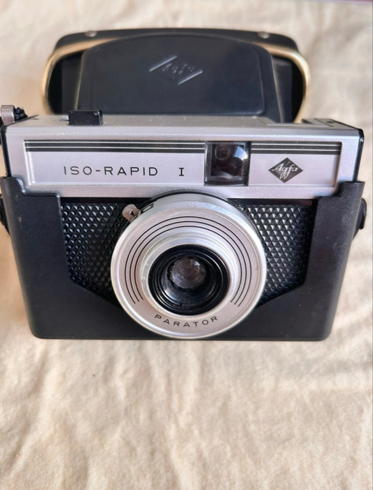 Agfa ISO-RAPID I camera met lederen tasje, Ophalen of Verzenden, Gebruikt, Compact, Overige Merken