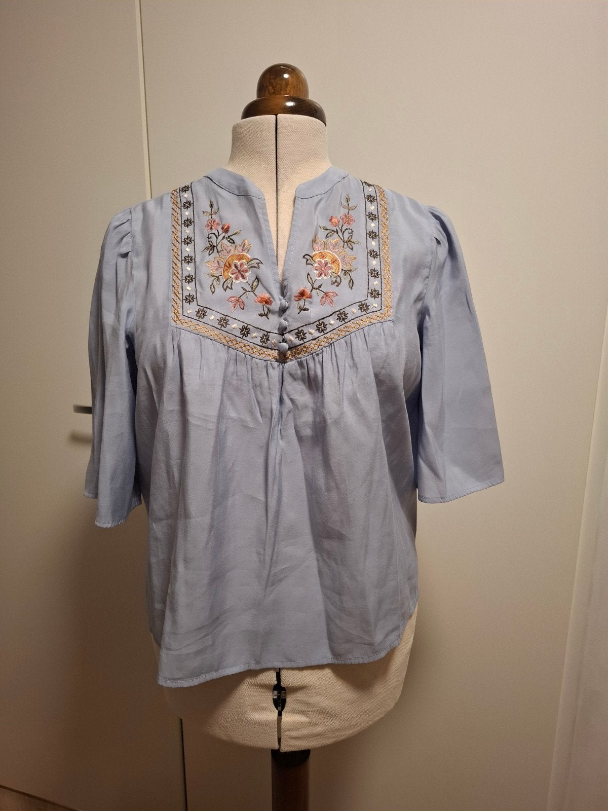 Pigalle blouse met borduurwerk Maat M, Maat 38/40 (M), Blauw, Ophalen of Verzenden, Pigalle