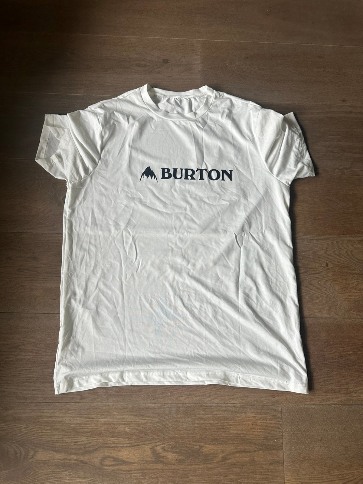 Burton snowboard t-shirt L 2 stuks, Ophalen of Verzenden, Nieuw, Maat 52/54 (L)