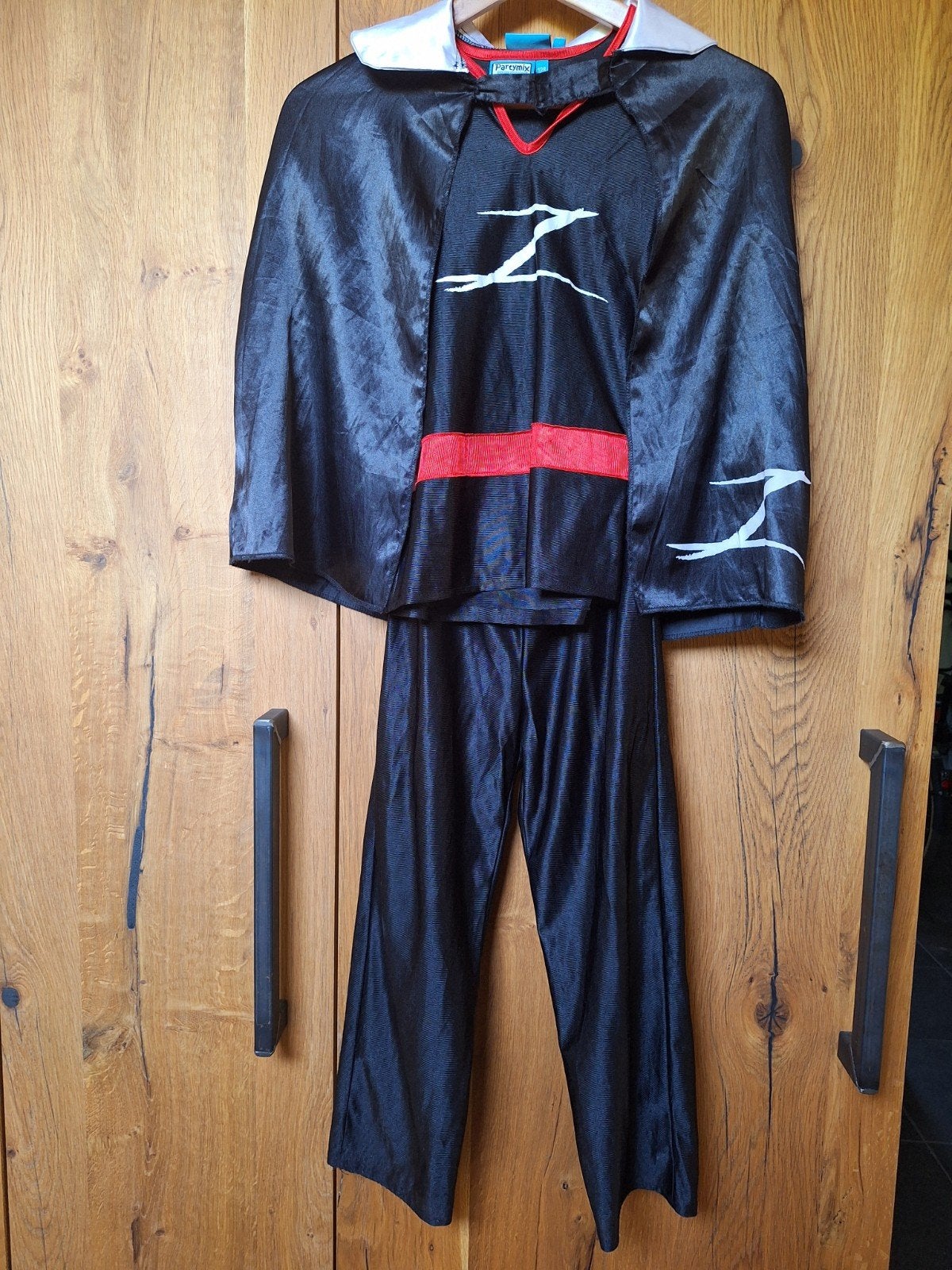 Zorro pak maat 128, Kinderen en Baby's, Carnavalskleding en Verkleedspullen, Ophalen of Verzenden, Gebruikt, 122 t/m 128, Jongen of Meisje