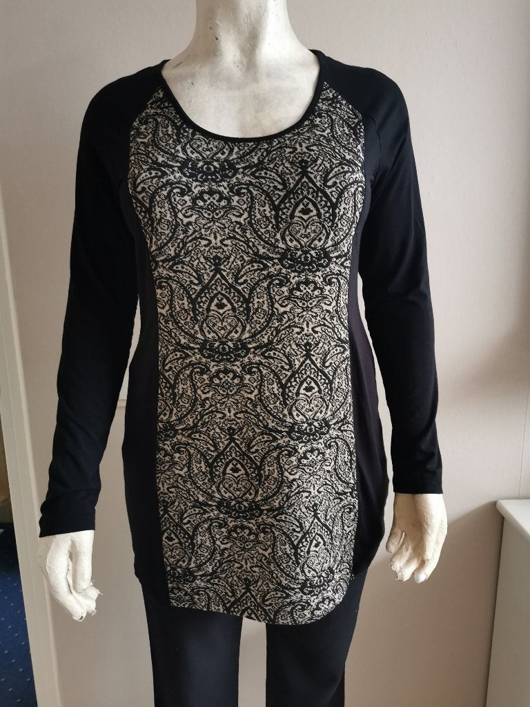142 ..  zgan tuniek van Yest maat xl, Ophalen of Verzenden, Zo goed als nieuw, Zwart, Blouse of Tuniek