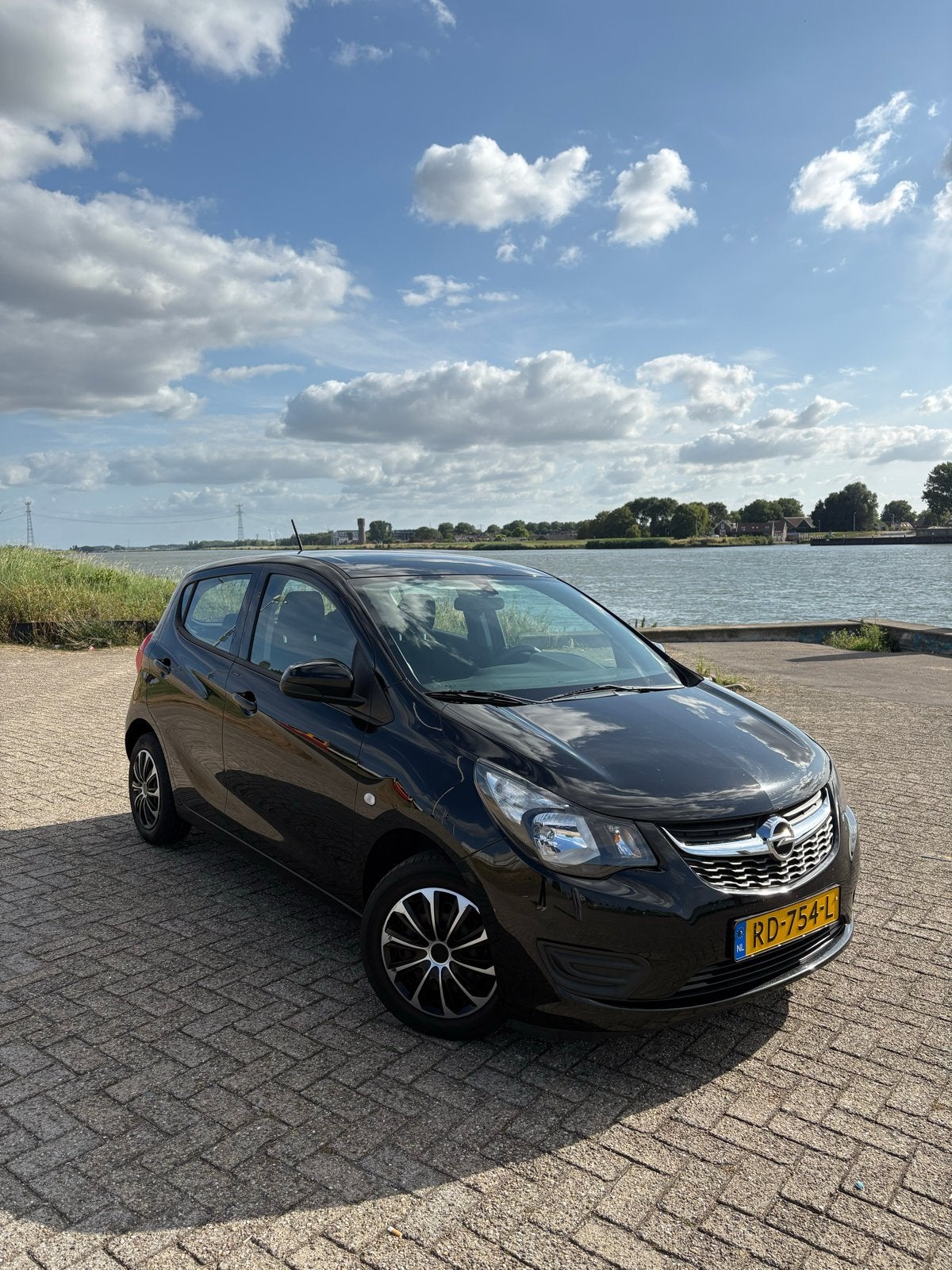 Opel Karl 1.0 Ecoflex 55KW 2017 Zwart, Auto's, Voorwielaandrijving, 839 kg, 74 pk, Zwart