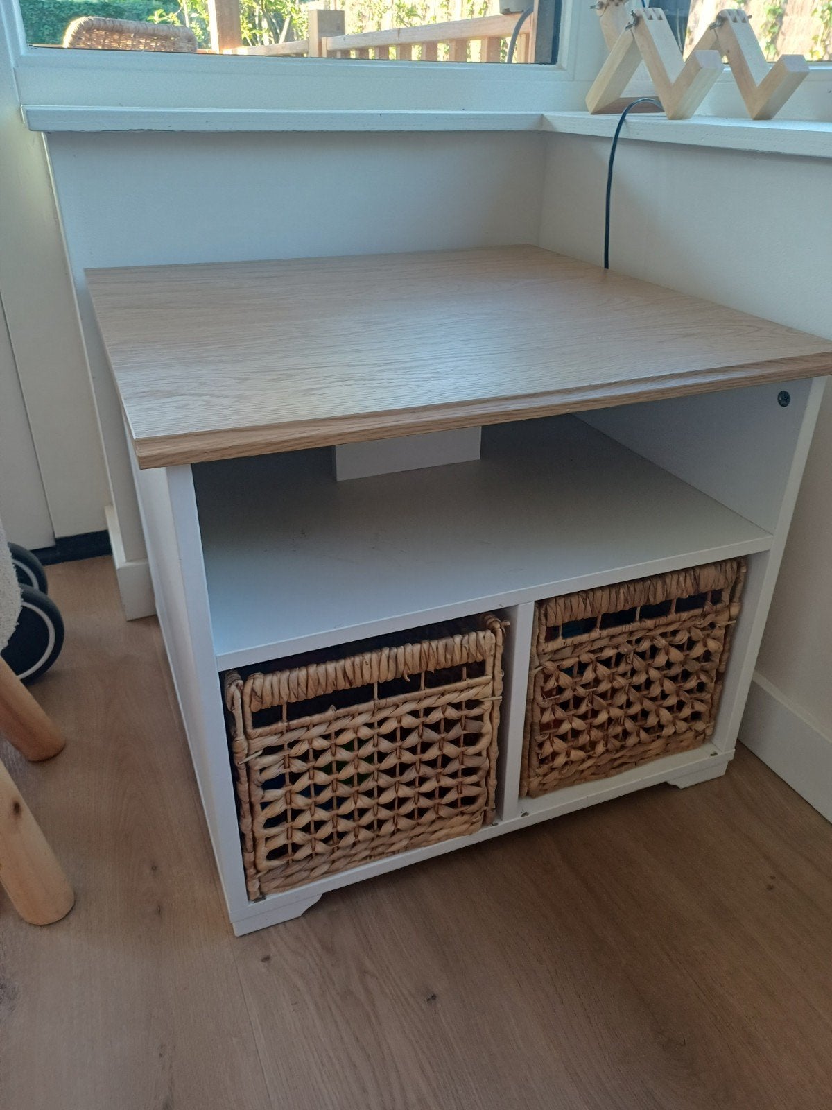IKEA Skruvby tafel / salontafel / kastje, Ophalen, Gebruikt