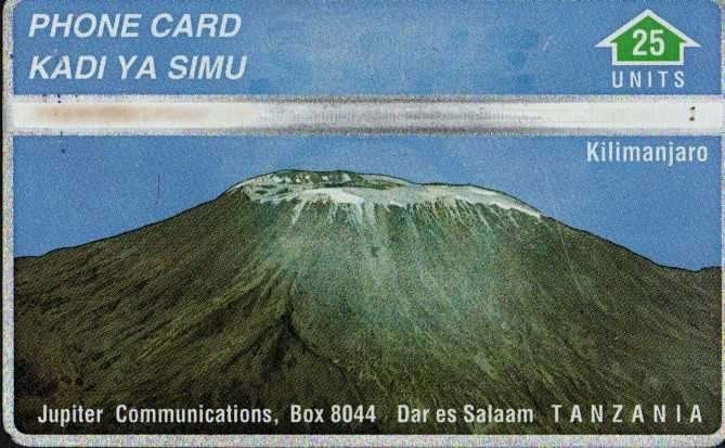 5 TANZANIA IS BESCHADIGD AAN DE WITTE L&G BAND, Ophalen of Verzenden