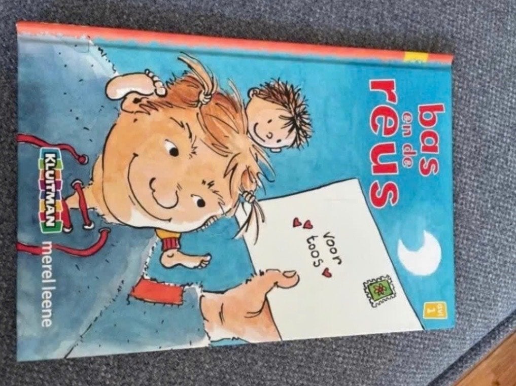 Boek: Bas en de reus, Ophalen, Zo goed als nieuw, Fictie algemeen