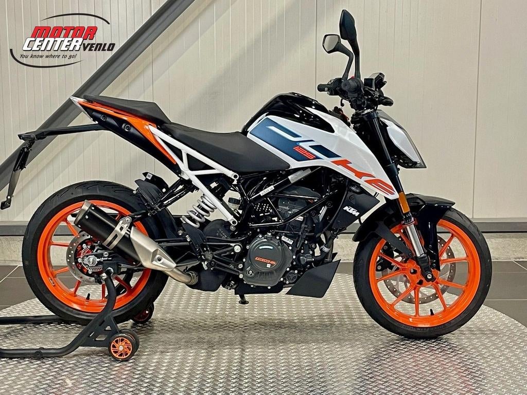KTM 125 DUKE (2025), KTM, Bedrijf, Onbekend, 125 cc