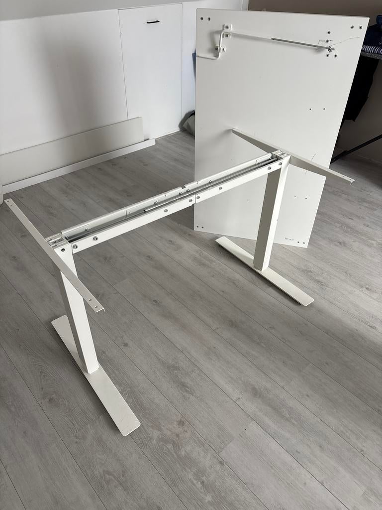 IKEA - hooglaag bureau, Huis en Inrichting, Bureaus, Ophalen, Gebruikt