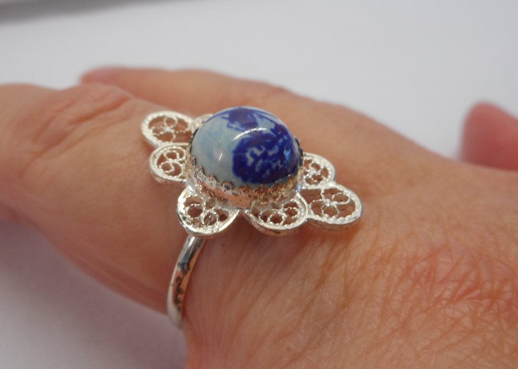 Zilveren vintage ring delfts blauwe steen maat 18 nr.763, 18 tot 19, Verzenden, Zo goed als nieuw, Dame