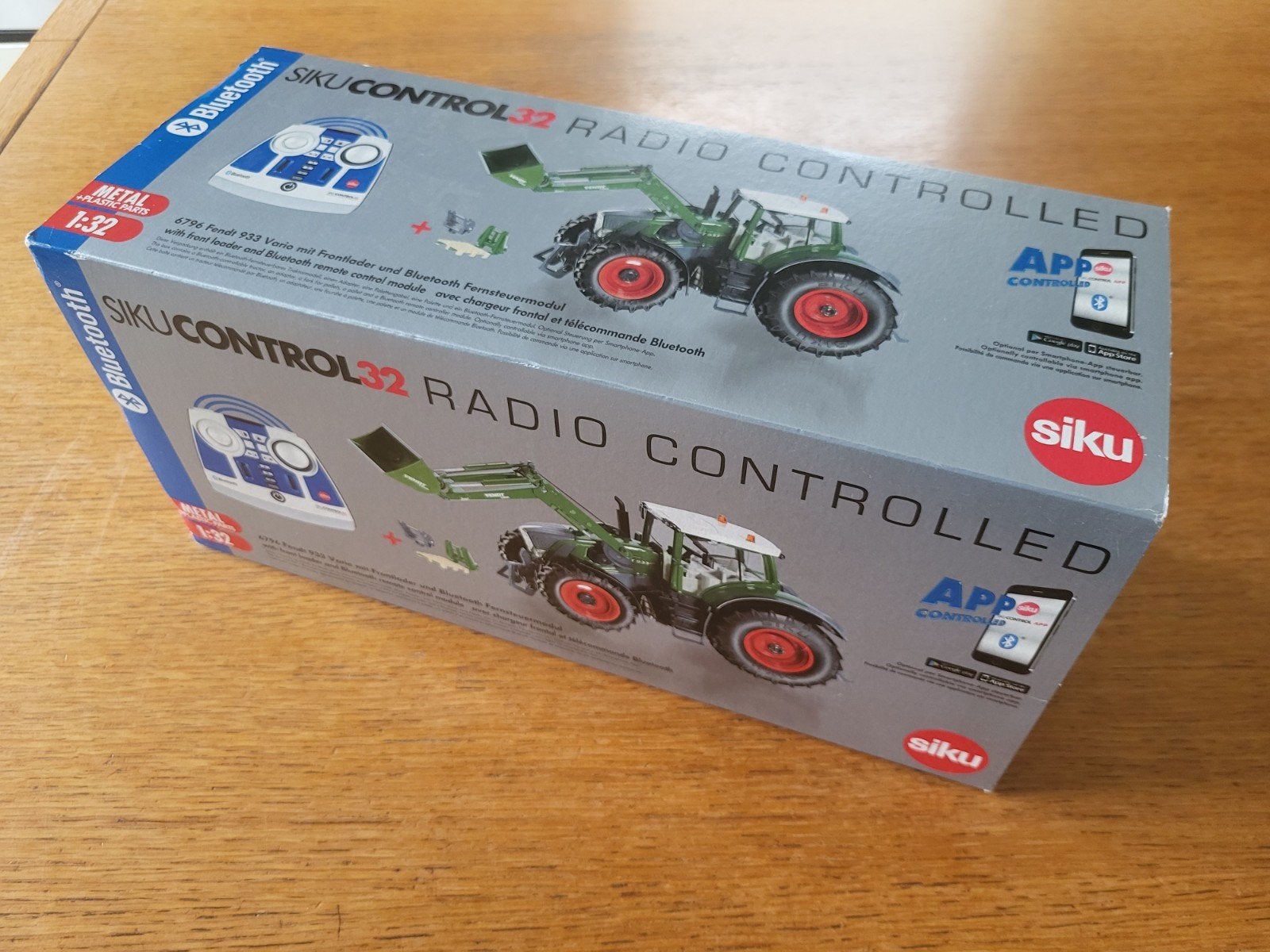 siku control 6796 Fendt 933 Vario trekker met voorlader + BT, Ophalen of Verzenden, Zo goed als nieuw