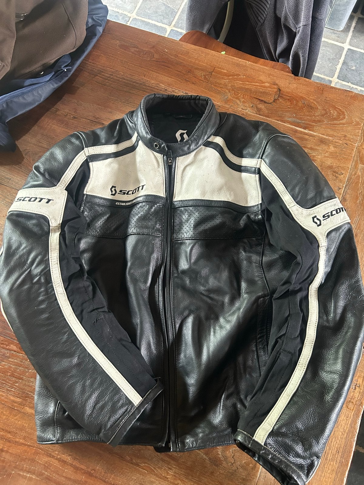 Zwart Scott Leren Motorjas - Maat L, Motoren, Kleding | Motorkleding, Ophalen of Verzenden, Tweedehands, Heren, Jas | leer