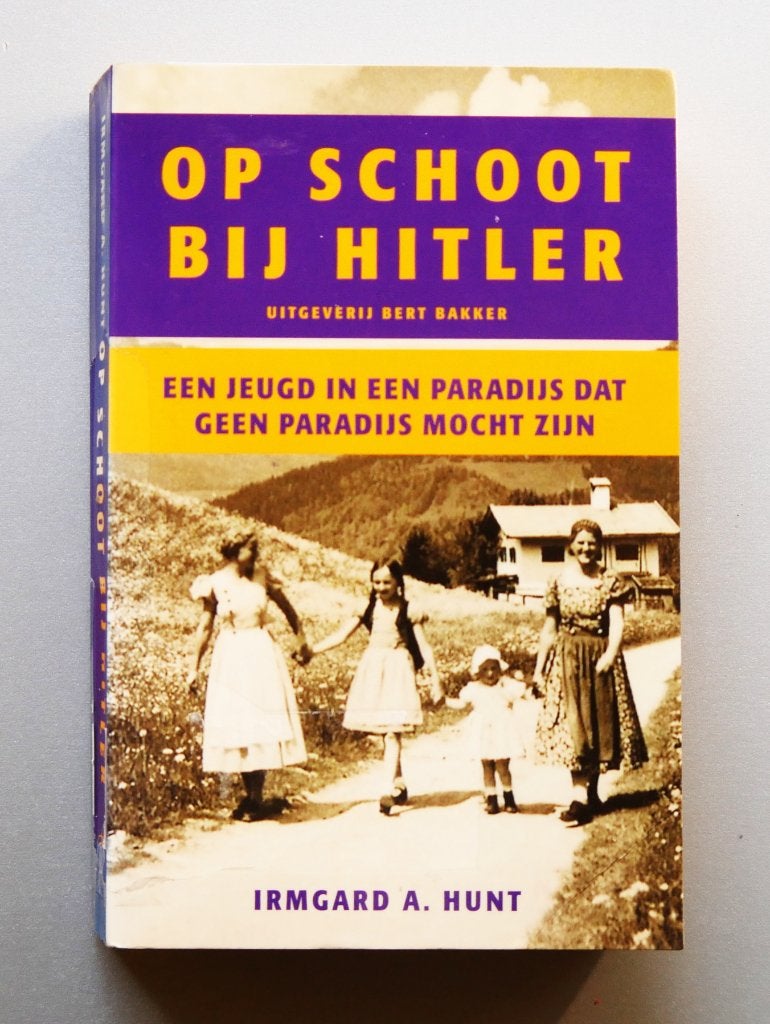 Op schoot bij Hitler, Ophalen of Verzenden, Tweede Wereldoorlog, Zo goed als nieuw, Algemeen