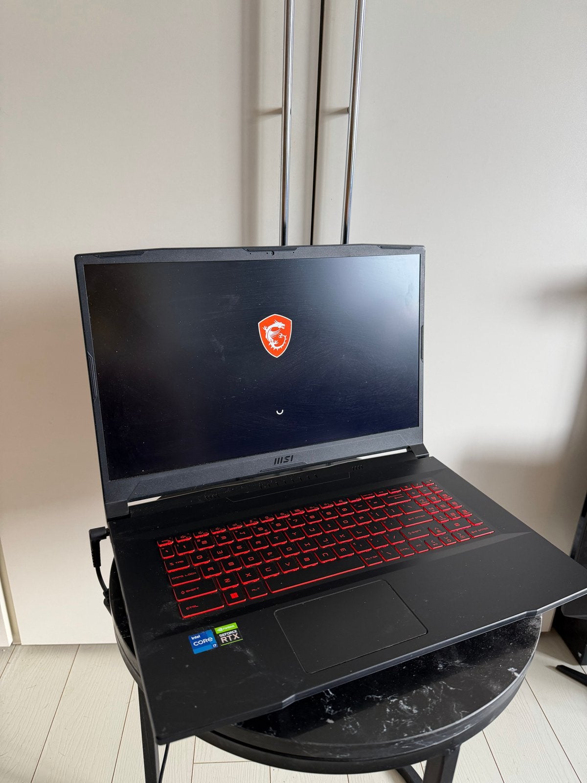 MSI Gaming Laptop - Intel Core i7, NVIDIA GeForce RTX, Ophalen, Met videokaart, 2 tot 3 Ghz, Qwerty