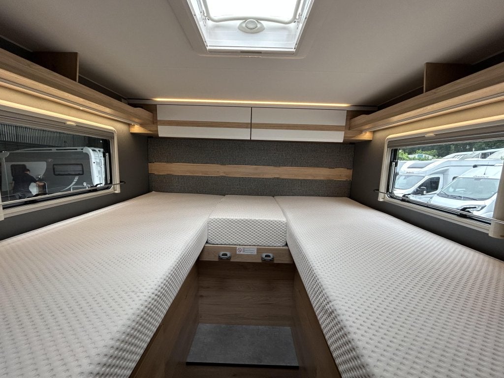 Dethleffs Just Camp T 6812 EB + Airco, Caravans en Kamperen, Campers, Tot en met 2, 6 tot 7 meter, Bedrijf, Dethleffs