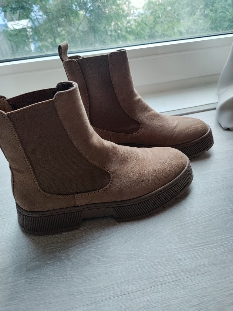 Primark camel boots size 39, Ophalen of Verzenden, Zo goed als nieuw, Bruin