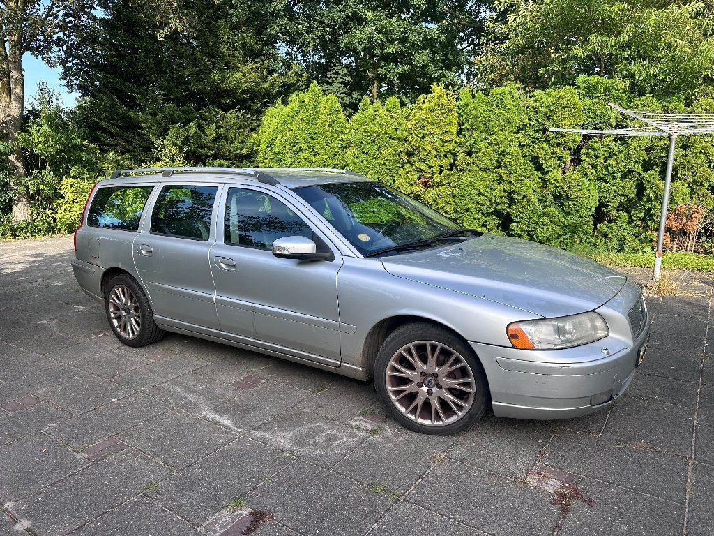 Volvo V70 2.4 D AUT 2008 Zilver Grijs Metalic, 1800 kg, Zwart, 4 cilinders, 1553 kg