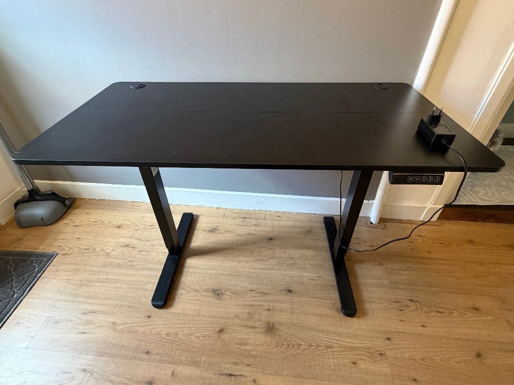 Sit-to-stand desk, Ophalen, 120 cm, In hoogte verstelbaar, Zo goed als nieuw