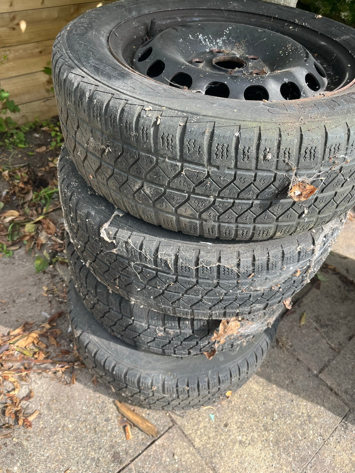 Velgen met winterbanden voor Volkswagen Golf 6 (195/60 R15), Ophalen, Gebruikt