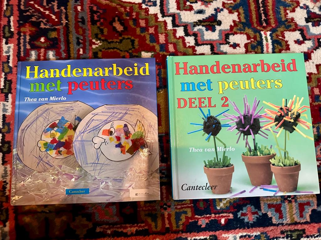 Thea van Mierlo - Handenarbeid met peuters, Ophalen, Zo goed als nieuw, Thea van Mierlo