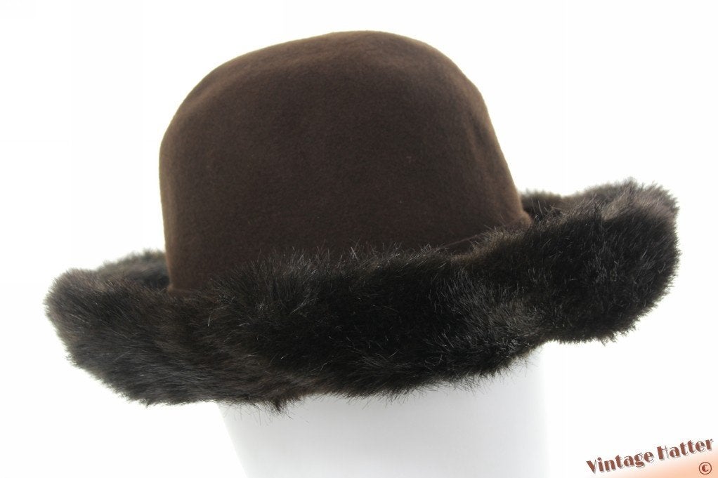 Vintage Dameshoed Betmar bruin vilt met nepbonte rand 56,5, 56 of 57 cm (M, 7 of 7⅛ inch), Hoed, Ophalen of Verzenden, Zo goed als nieuw