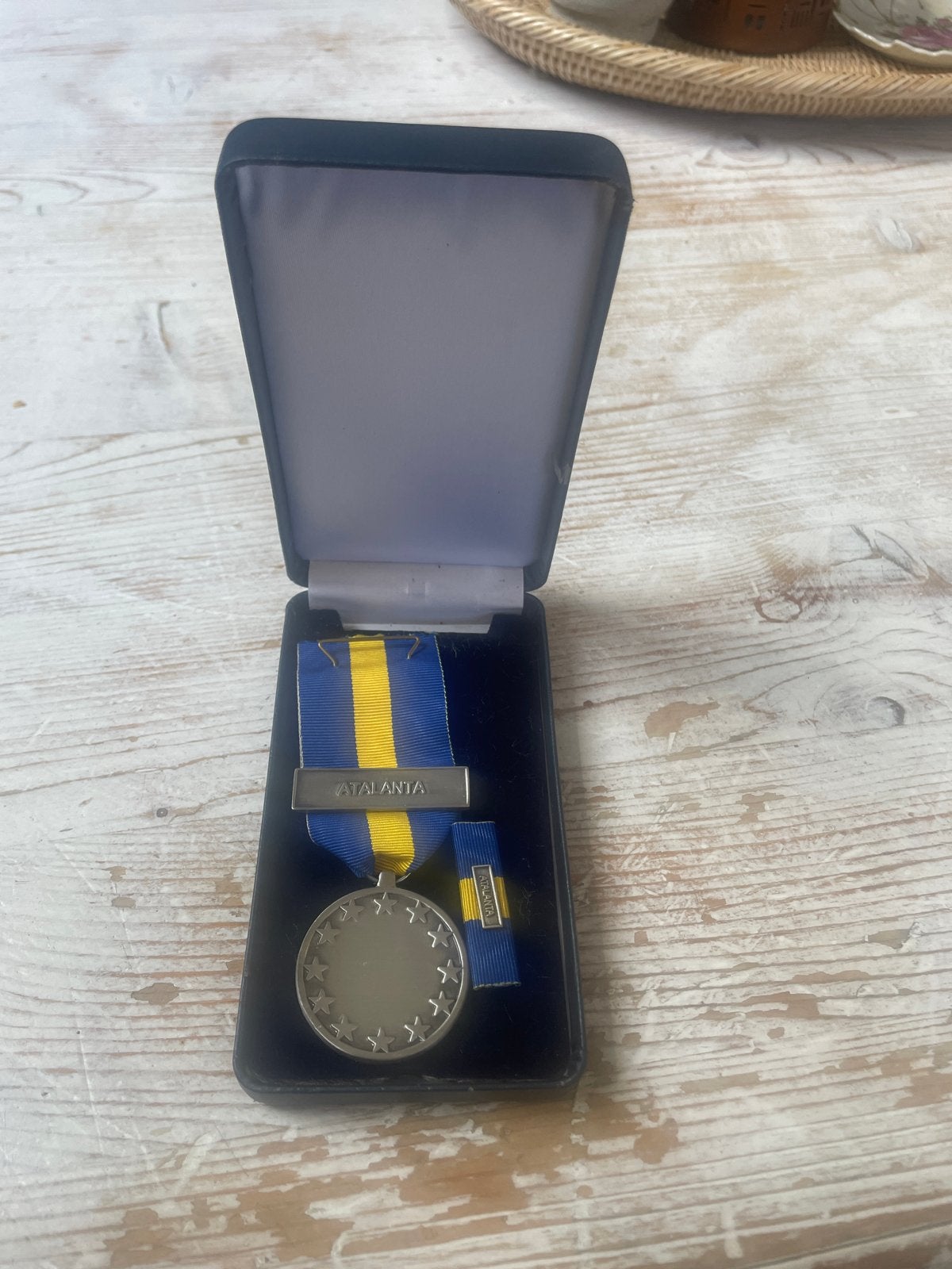 Atalanta Medaille met lint en speld in doosje, Ophalen of Verzenden, Overige materialen, Nederland