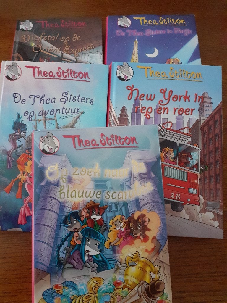 Thea Stilton boeken - 5-delige set, Boeken, Gelezen, Thea Stilton, Fictie algemeen, Ophalen of Verzenden