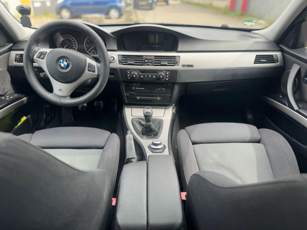 BMW 3-serie 320i Executive/E90/speciaal uitvoering/nieuwe ap, Achterwielaandrijving, 1295 kg, 150 pk, Zwart