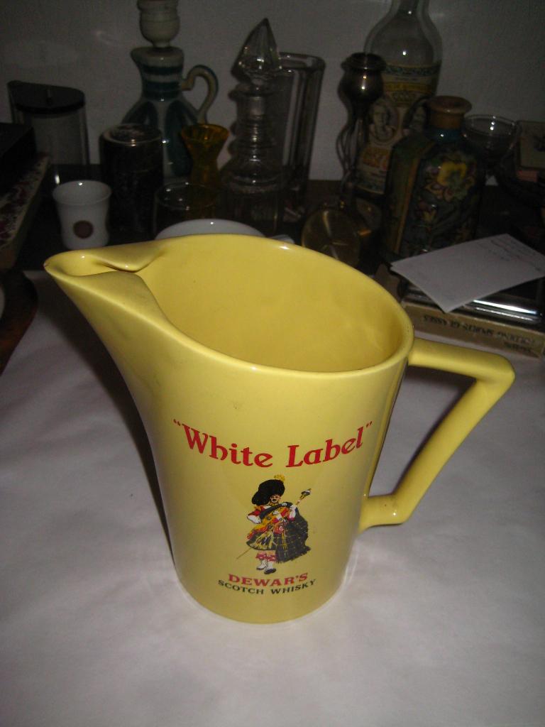 whisky-waterkan white label dewar scotch whisky, Ophalen of Verzenden
