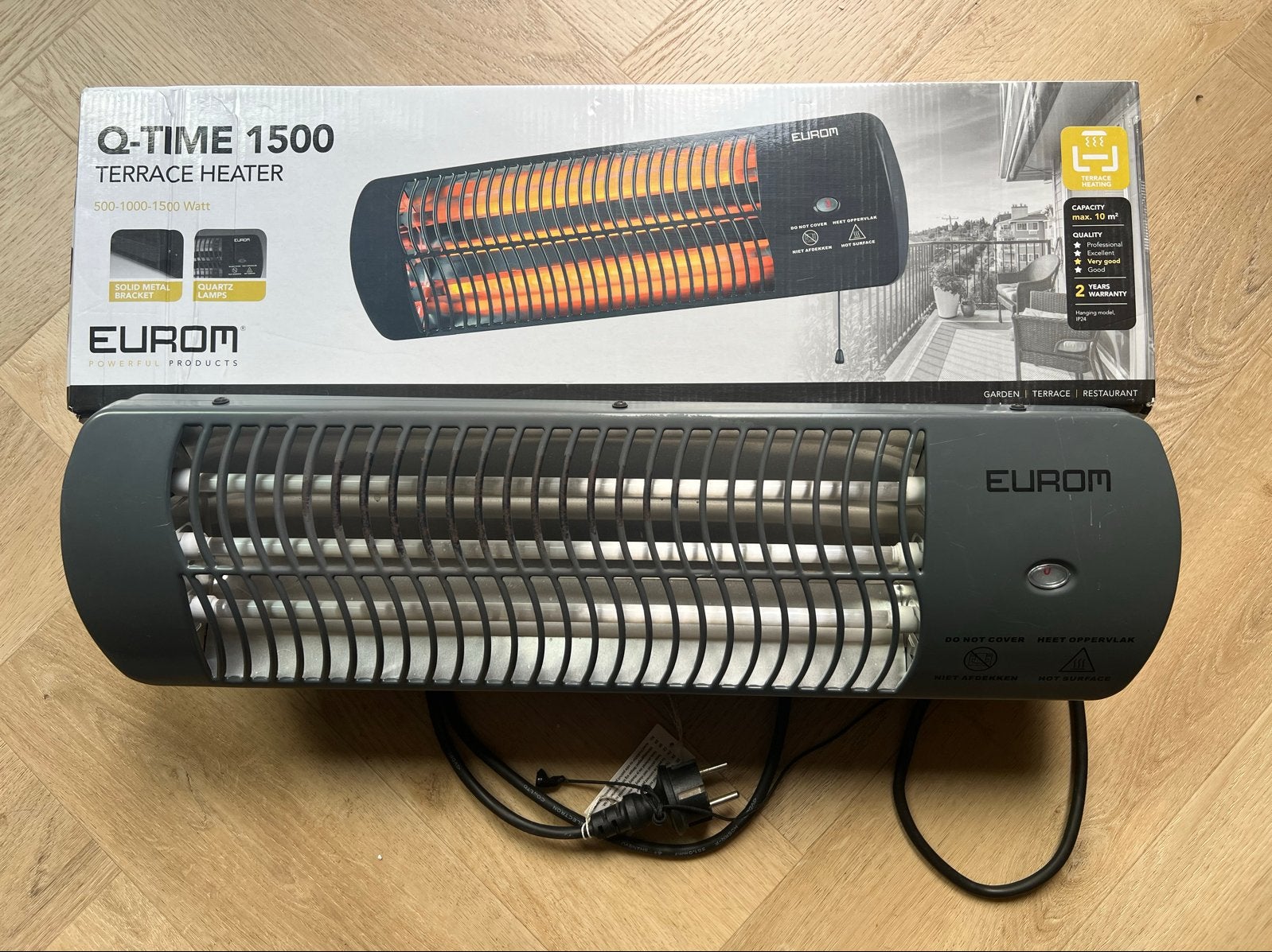2 stuks: Eurom Q-Time 1500 Terrasverwarmer met 3 standen, Draaibaar, Zo goed als nieuw, Wand, Ophalen