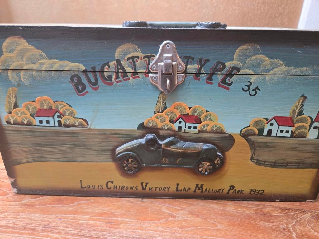 Bugatti Type 35, Houten Kist, Huis en Inrichting, Minder dan 50 cm, Minder dan 50 cm, Ophalen of Verzenden, Zo goed als nieuw