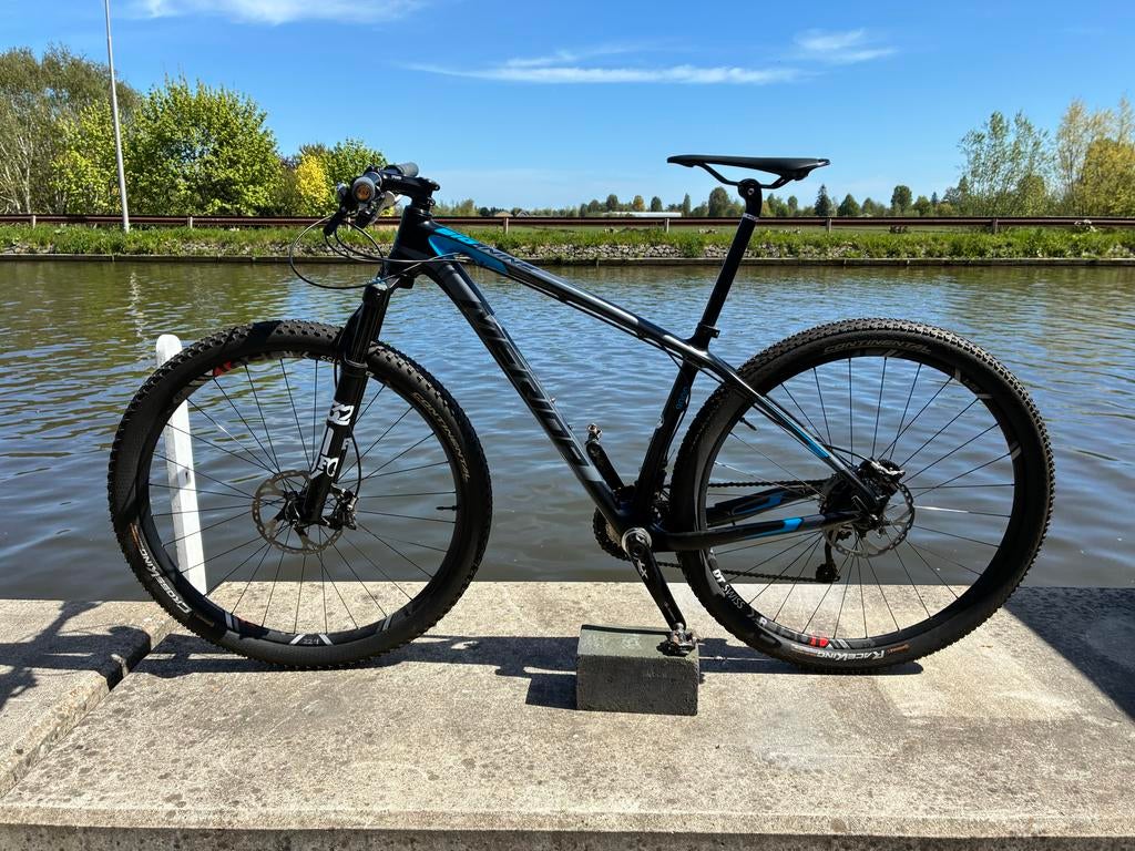 Merida Big Nine 9000 carbon 17”, Fietsen en Brommers, Ophalen, Gebruikt, Hardtail, Heren