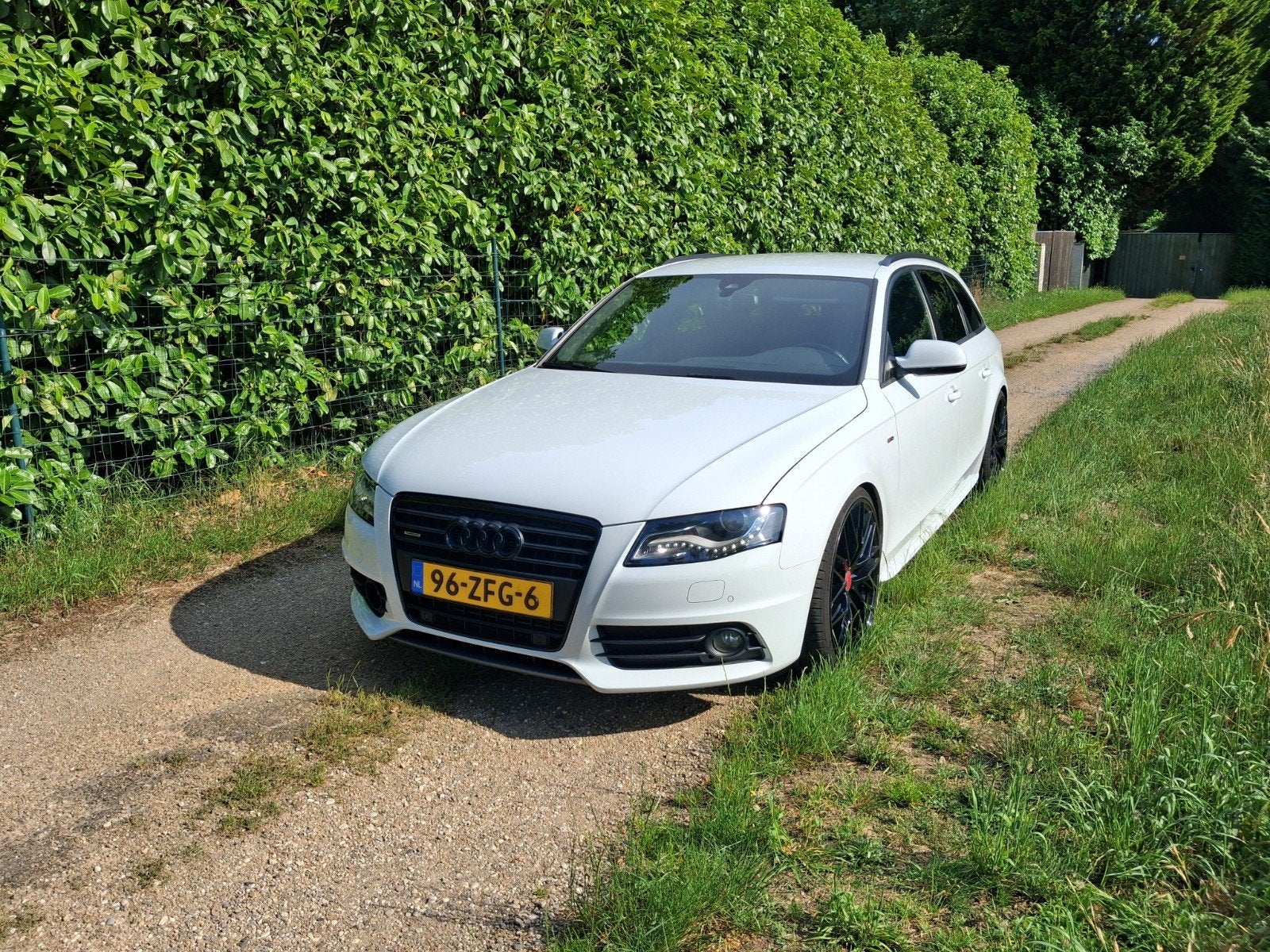 Audi A4 2.0 Tfsi 155KW Quattro, s-tronic 2011 Wit, Euro 5, Zwart, 4 cilinders, 1984 cc