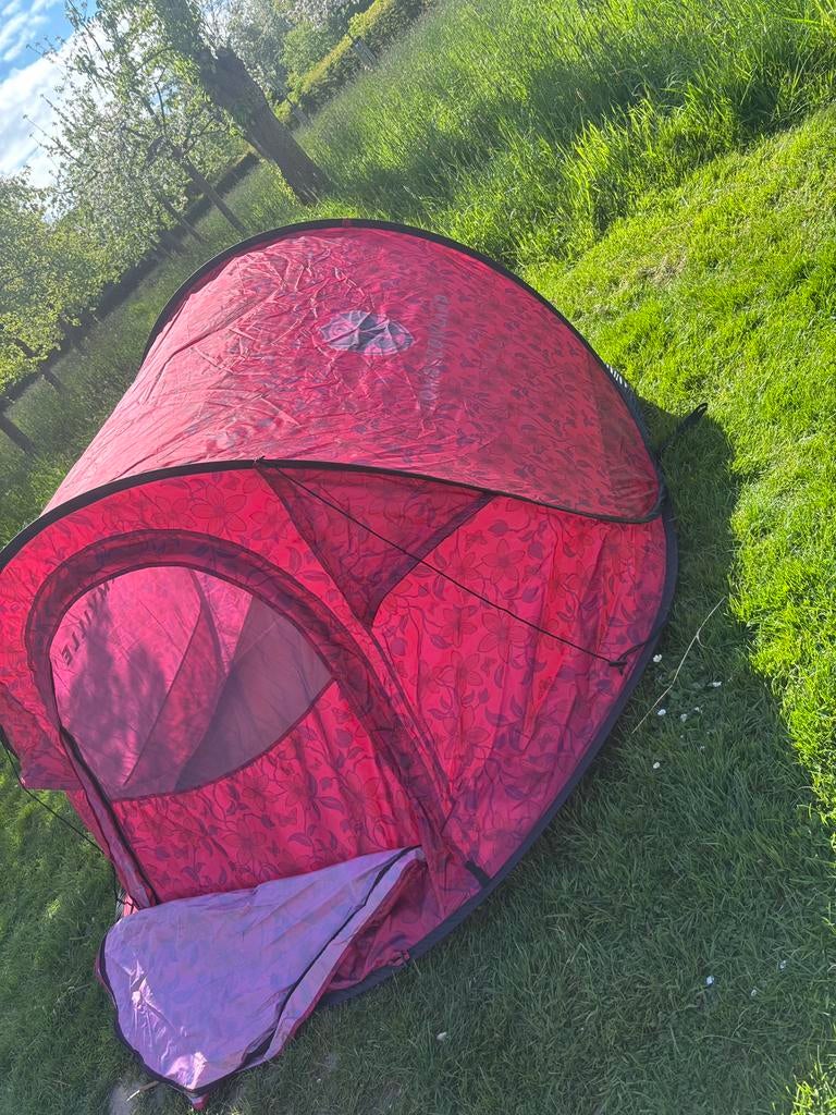 Tomorrowland DreamVille Easy Tent 2-persoon pop-up tent, Ophalen, Zo goed als nieuw, Tot en met 2