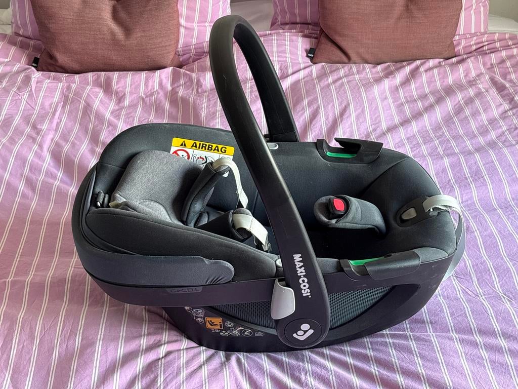 Maxi-Cosi Pebble 360 autostoel uit 2022, Autogordel, Zo goed als nieuw, 0 t/m 13 kg, Maxi-Cosi