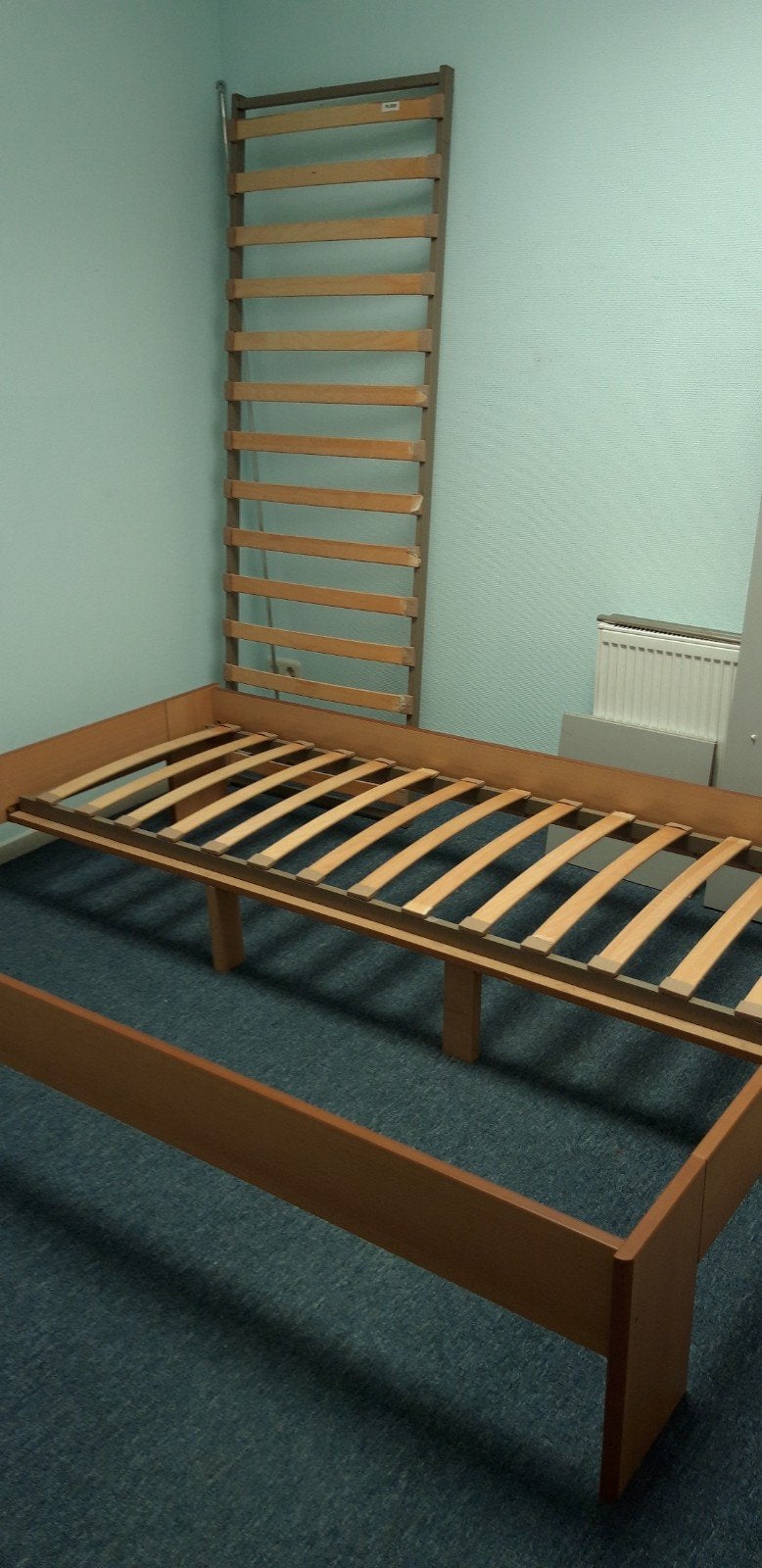 Lattenbodem bed, 2prs. 2mtr x 1.40mtr. Bed 200 x 140. Latten, Huis en Inrichting, Slaapkamer | Bedden, Ophalen, Tweepersoons, Hout